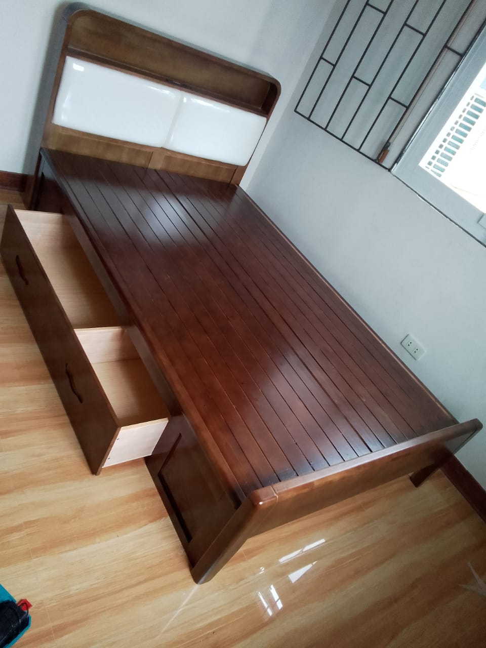 BD402 Bed Frame thumbnail 6
